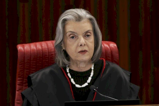 Cármen Lúcia será empossada presidente do TSE hoje (3)