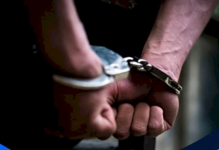 Polícia Militar cumpre mandado de prisão durante Operação Sentinela, em Aracruz