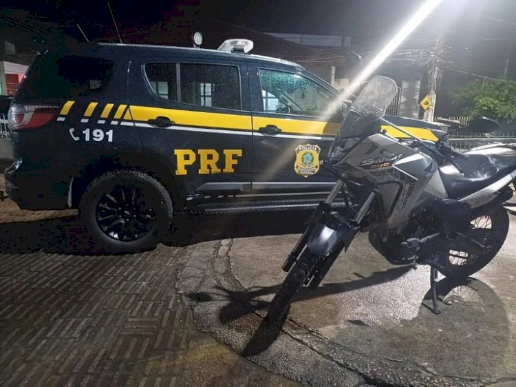 PRF recupera em Fundão moto clonada que foi furtada na Serra