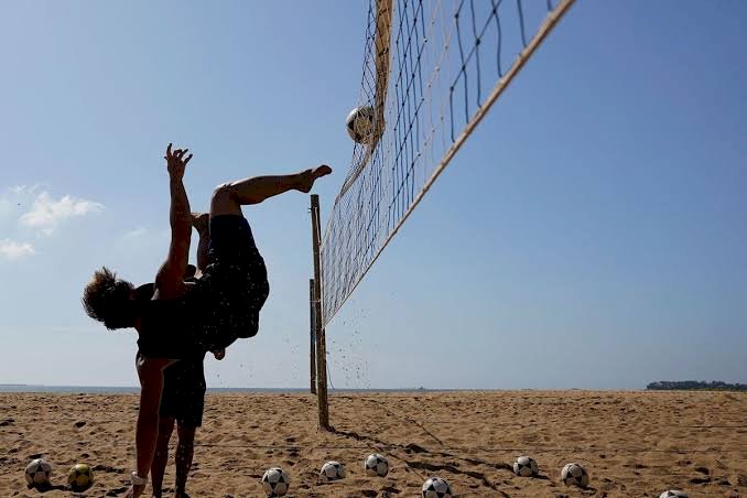Mais de 200 atletas disputaram os primeiros lugares na Copa Aracruz de Futevôlei