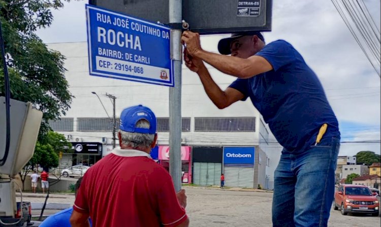 Sinalização: Placas de identificação estão sendo instaladas nas ruas